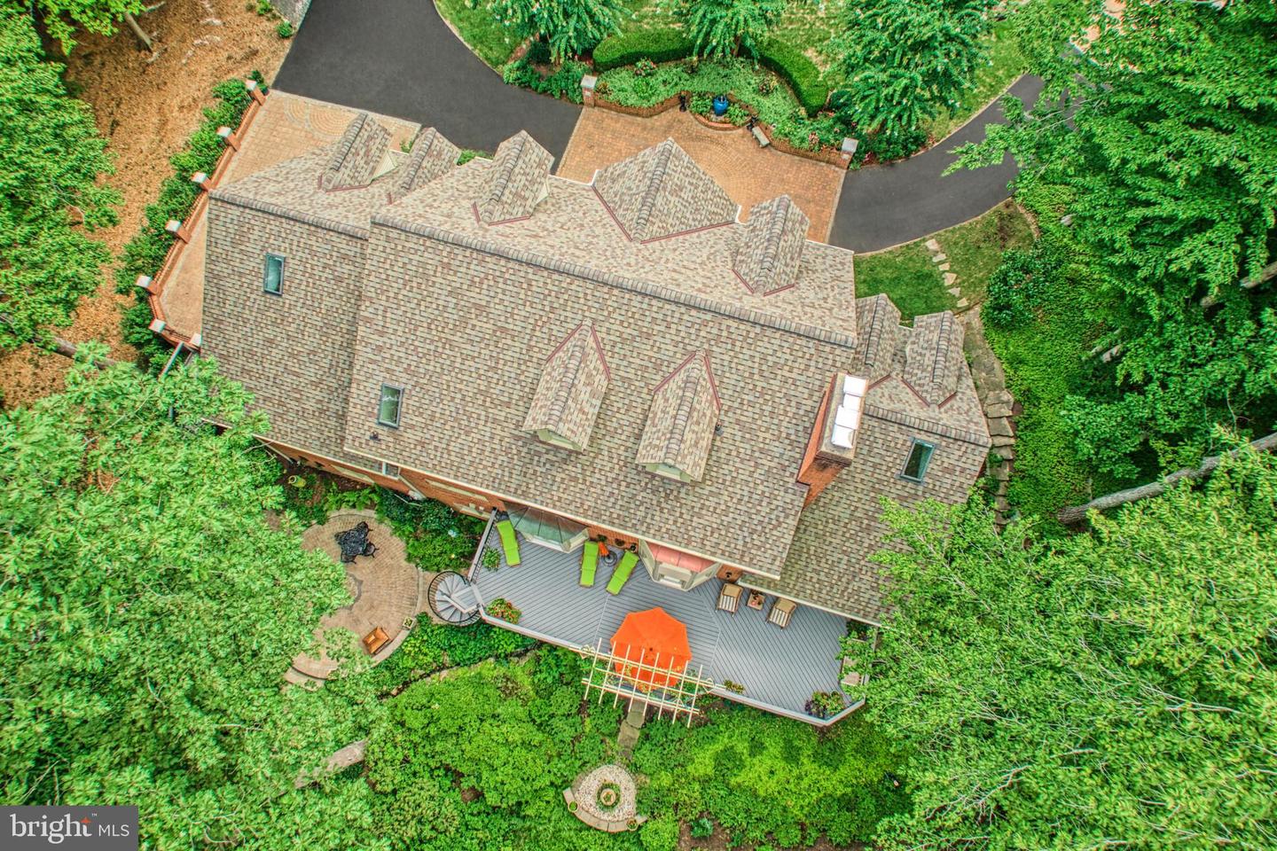 8700 Rustic Oak Ct