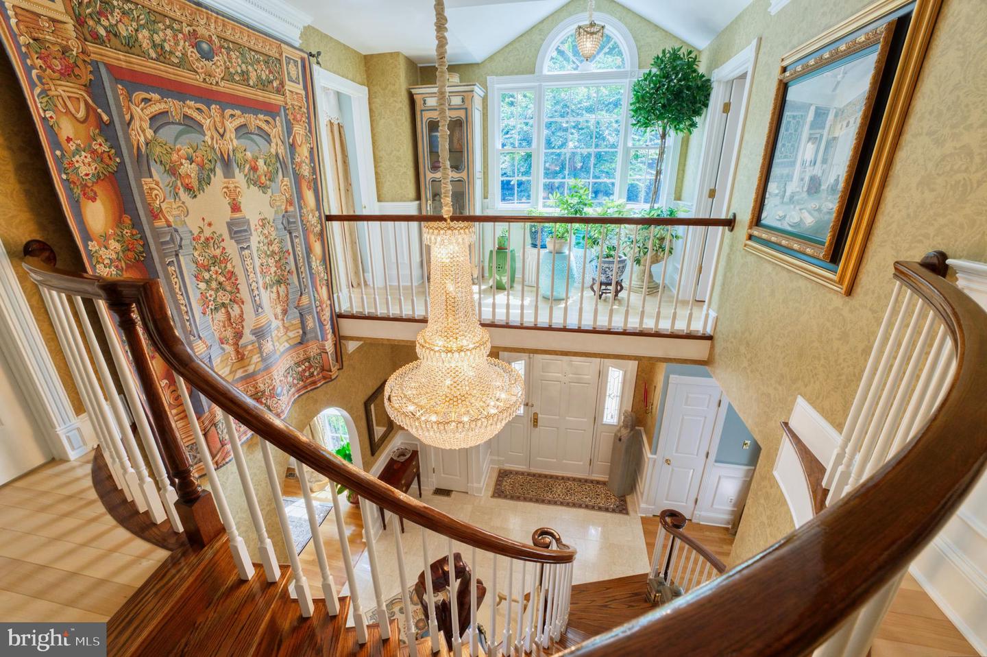 8700 Rustic Oak Ct