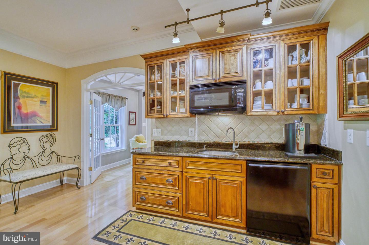 8700 Rustic Oak Ct