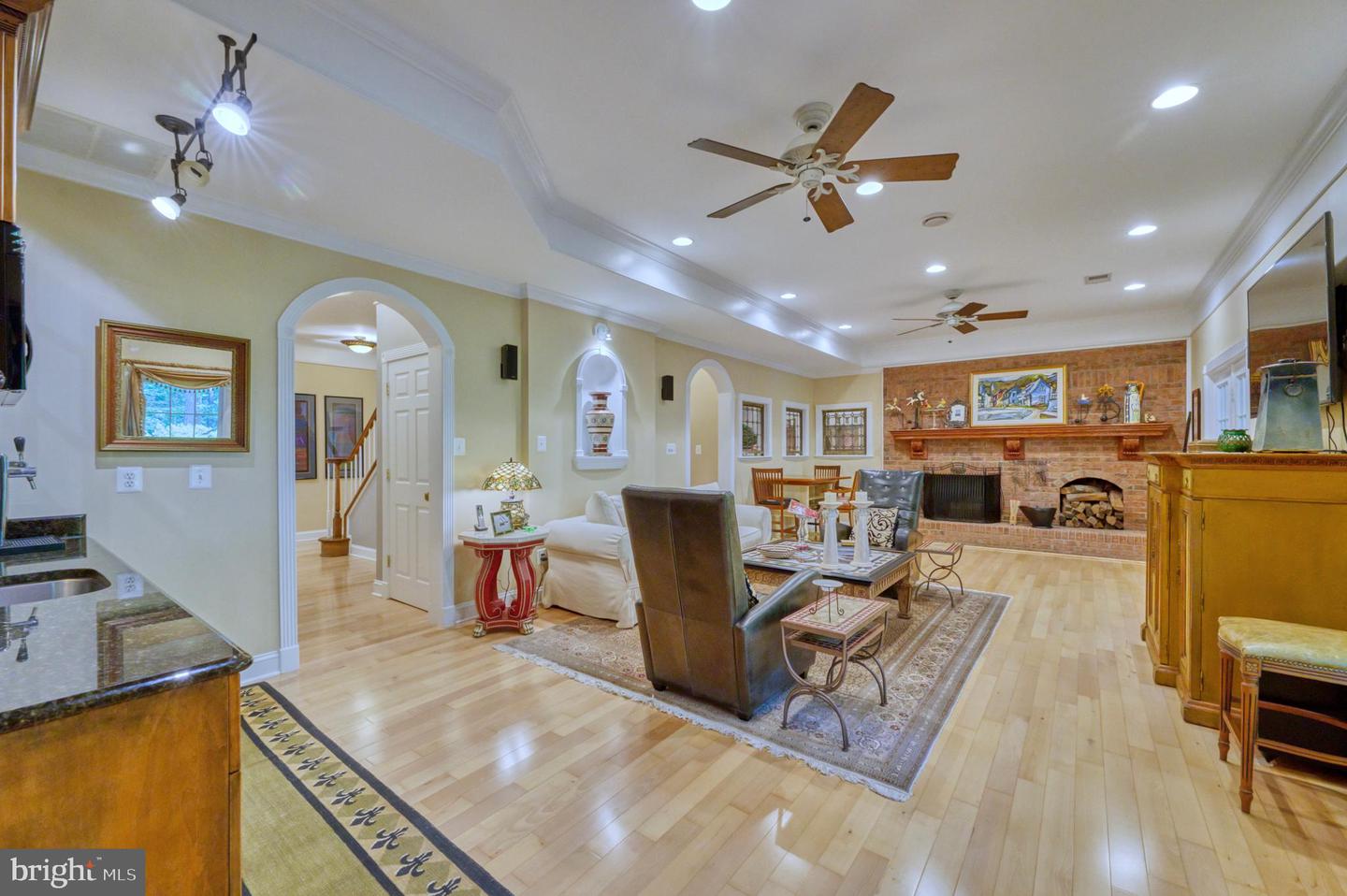 8700 Rustic Oak Ct