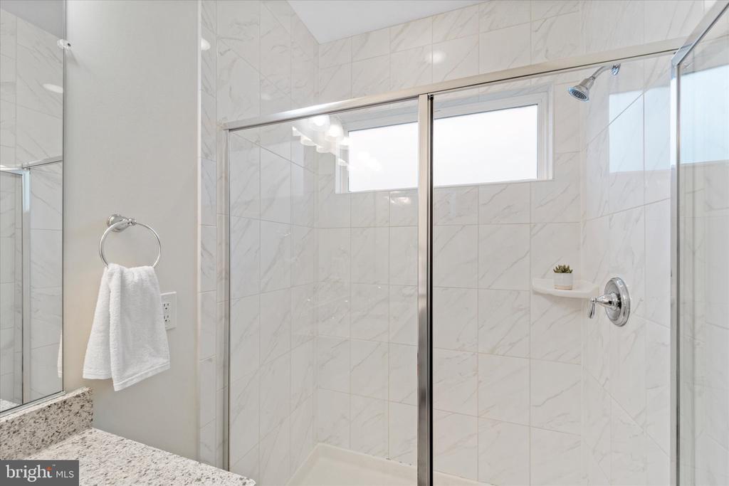 13366 Sherwood Park Ln