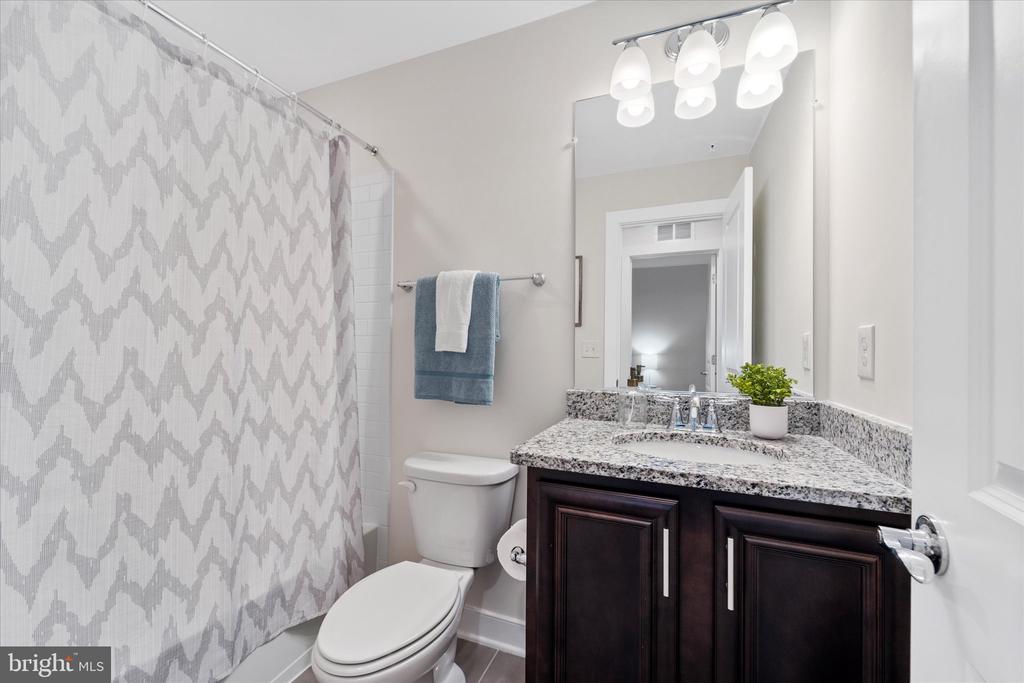 13366 Sherwood Park Ln
