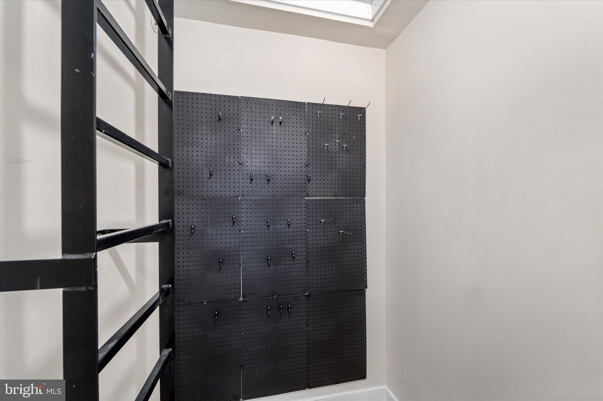 13366 Sherwood Park Ln