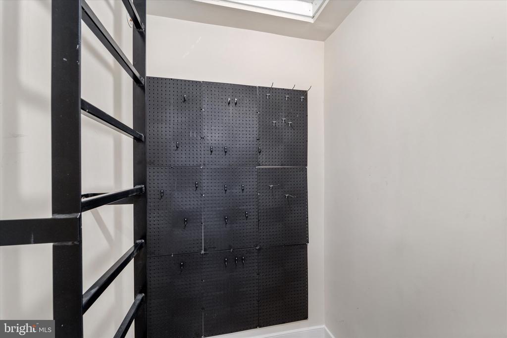 13366 Sherwood Park Ln