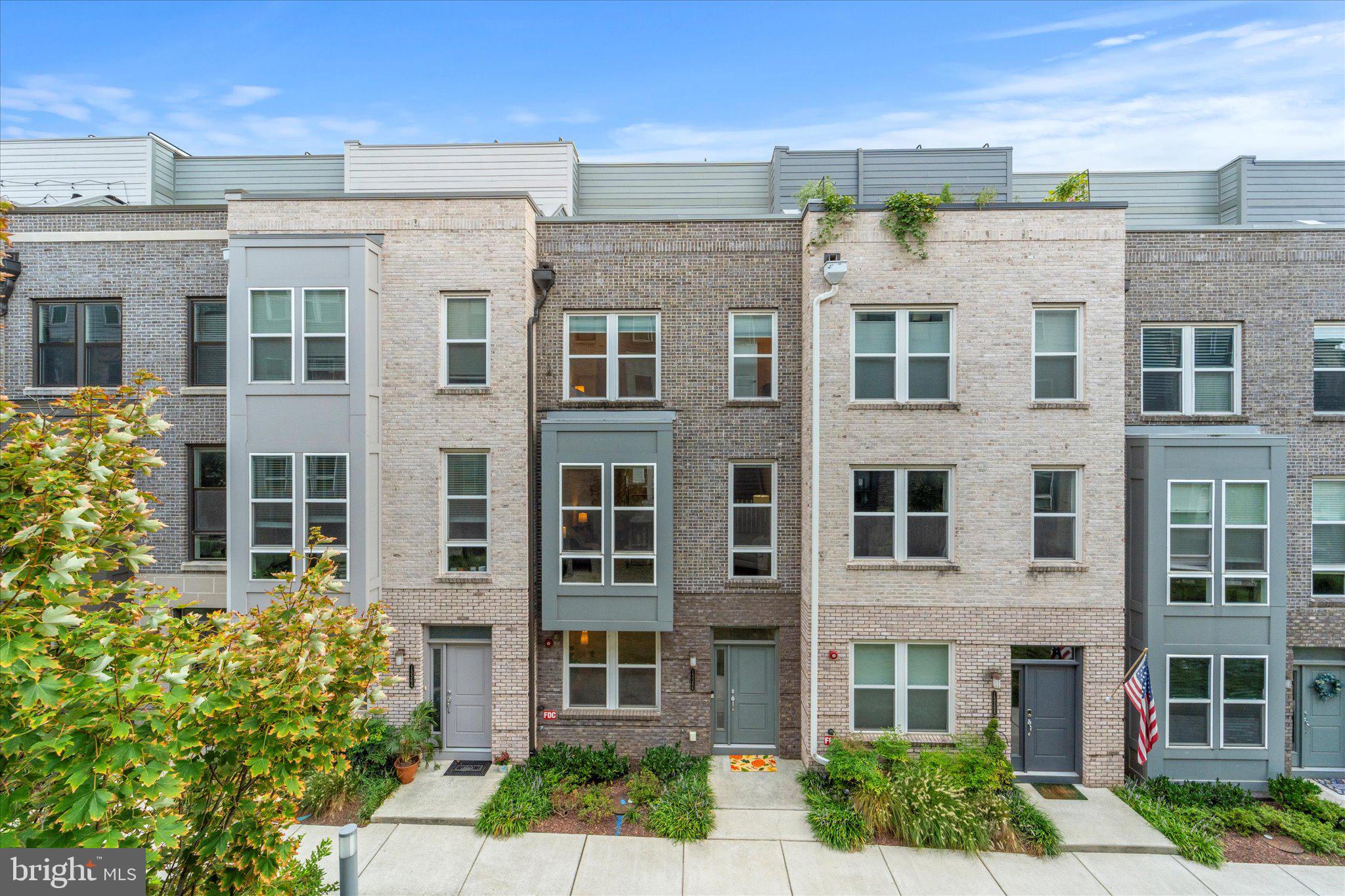 13366 Sherwood Park Ln