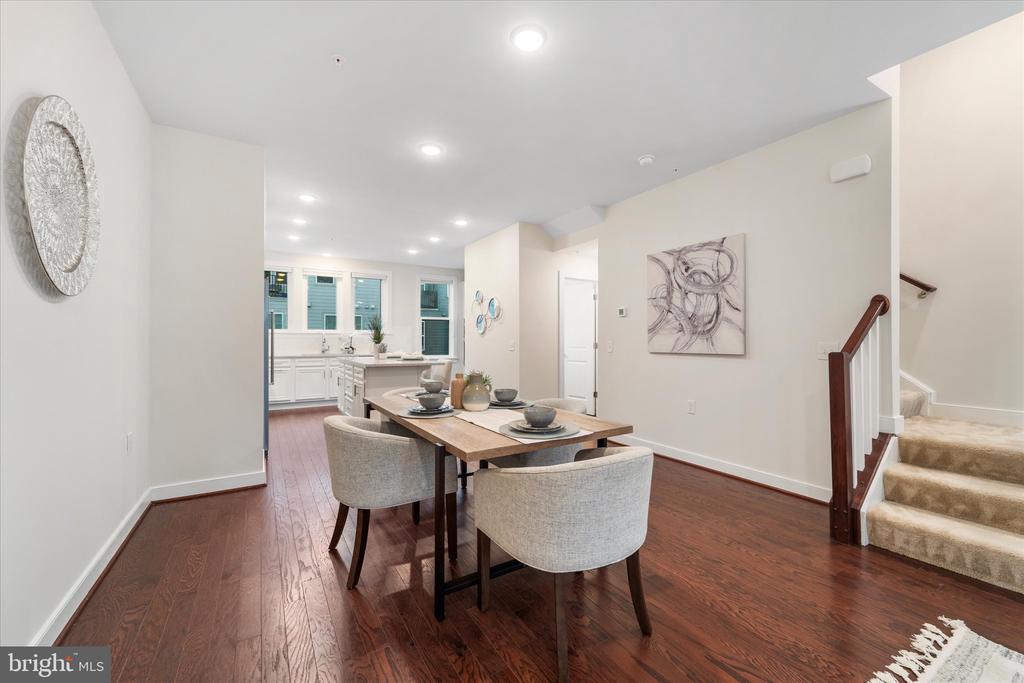 13366 Sherwood Park Ln