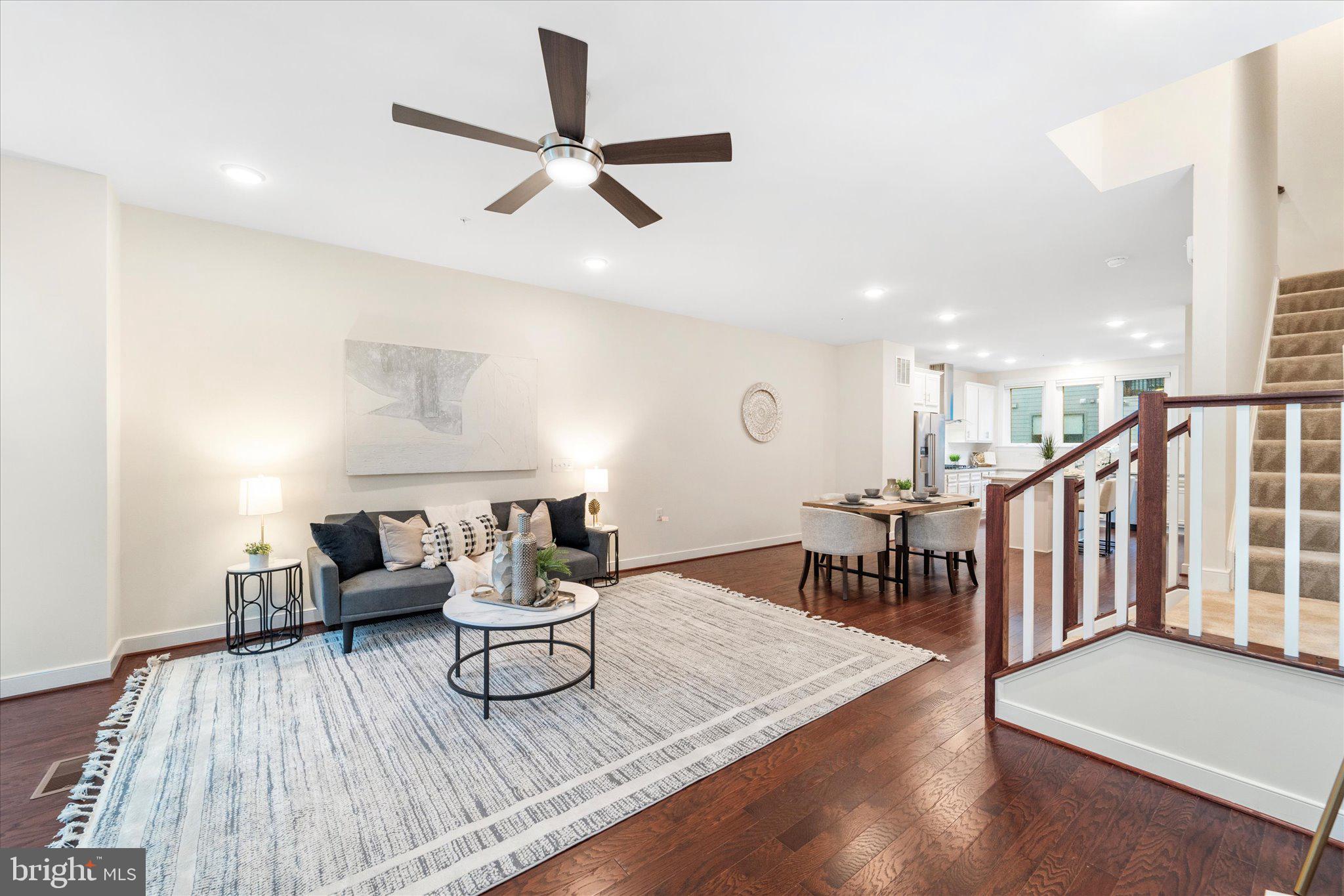 13366 Sherwood Park Ln