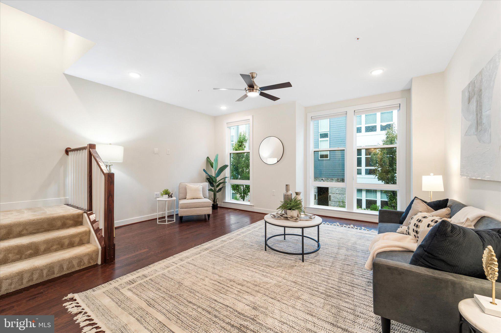 13366 Sherwood Park Ln