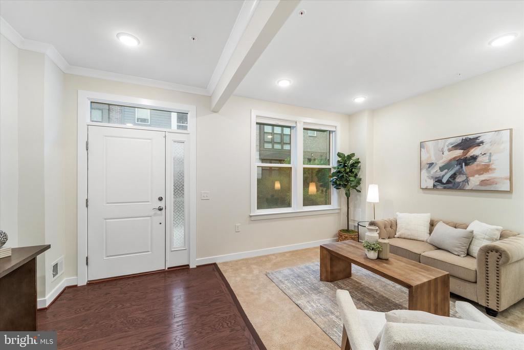 13366 Sherwood Park Ln