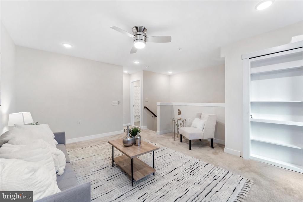 13366 Sherwood Park Ln
