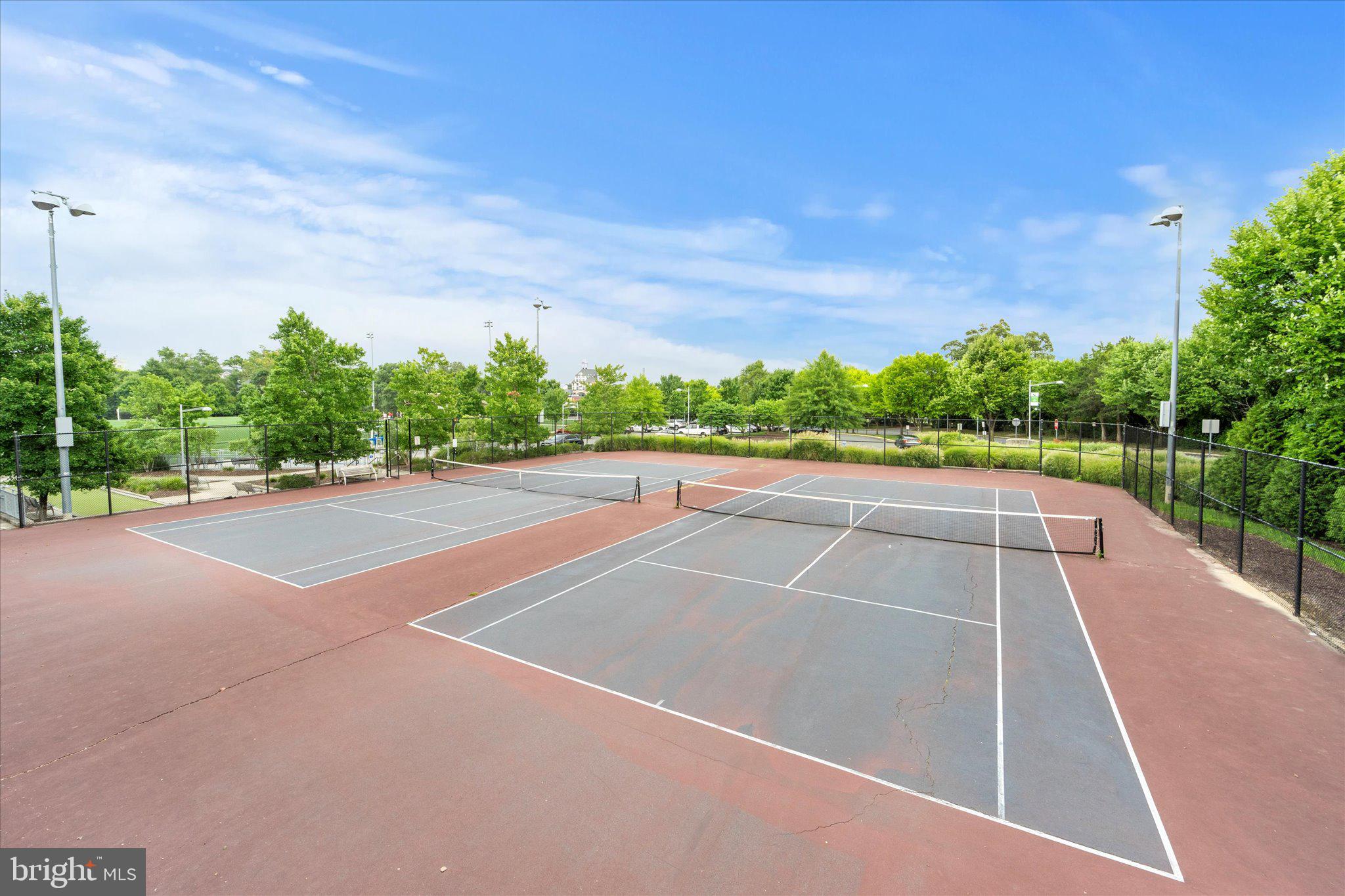 13366 Sherwood Park Ln