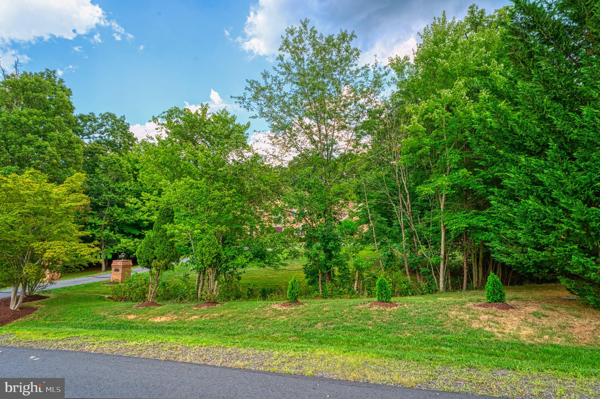 519 Seneca Green Way