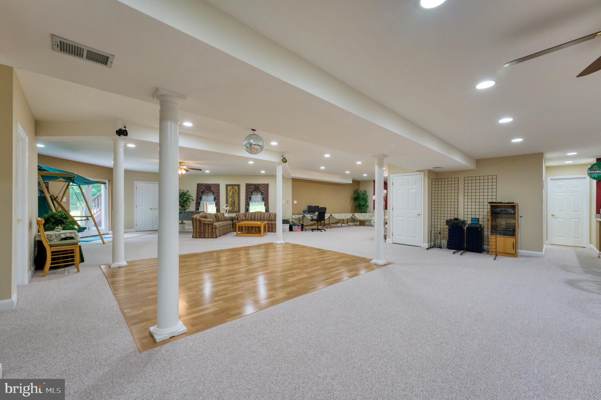 519 Seneca Green Way