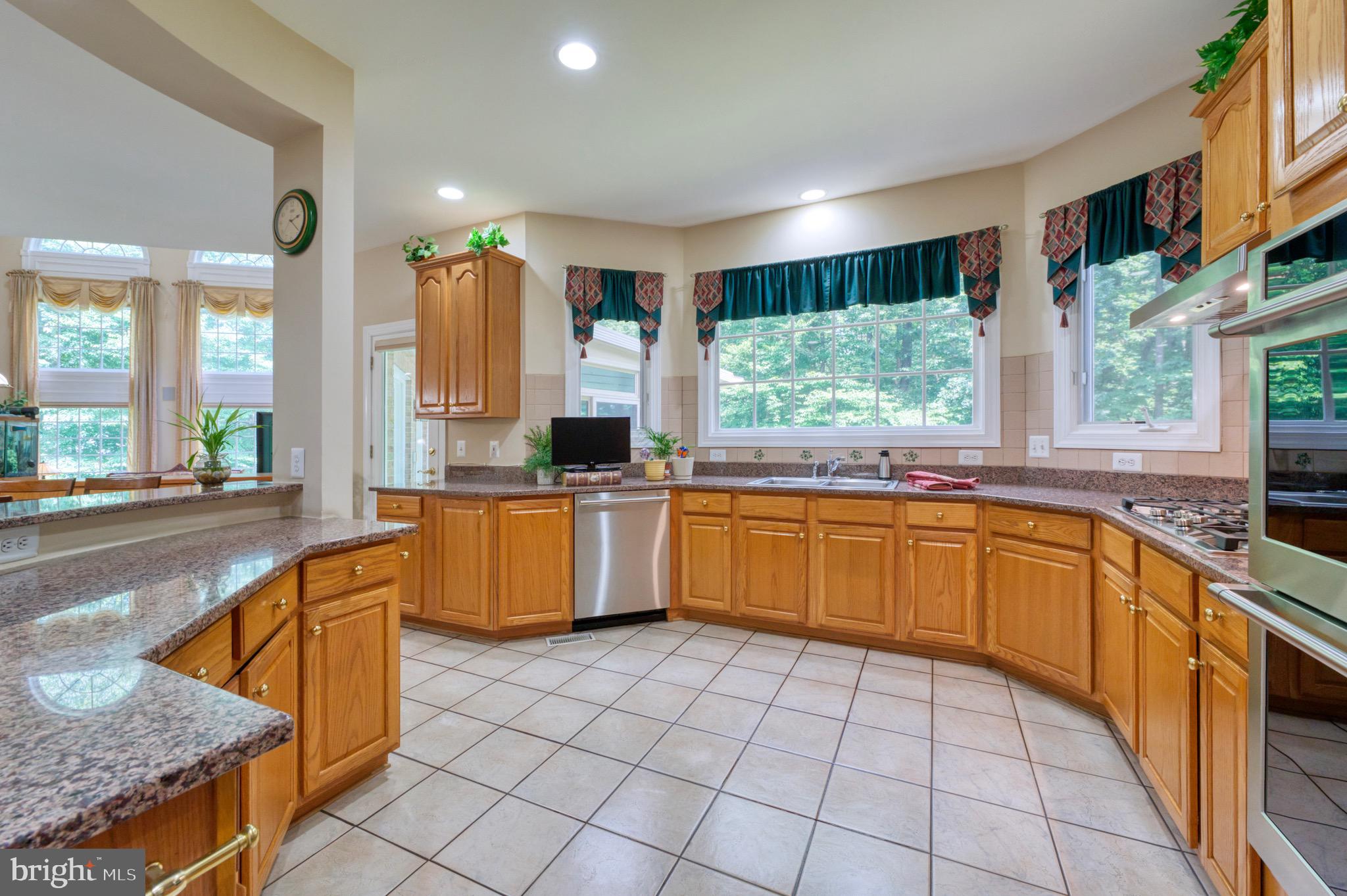 519 Seneca Green Way