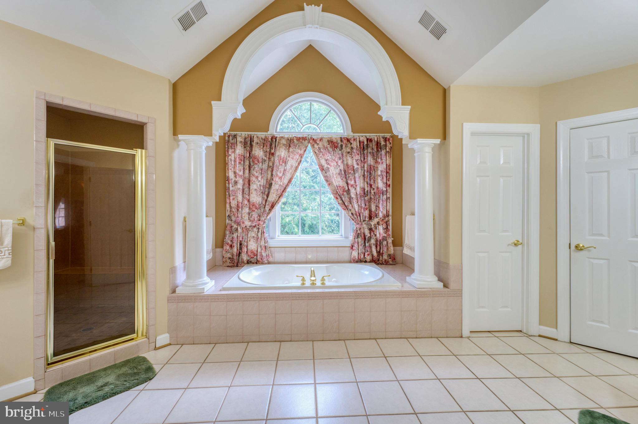 519 Seneca Green Way