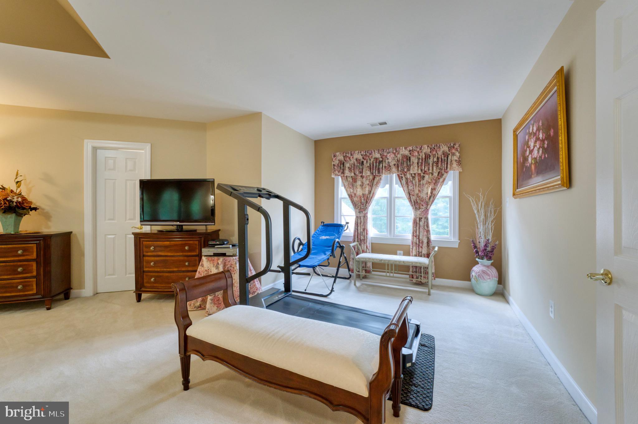519 Seneca Green Way