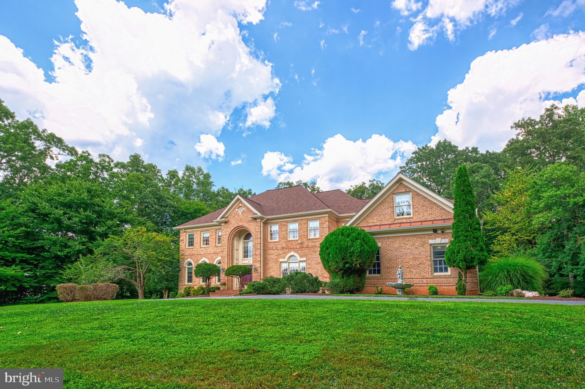 519 Seneca Green Way