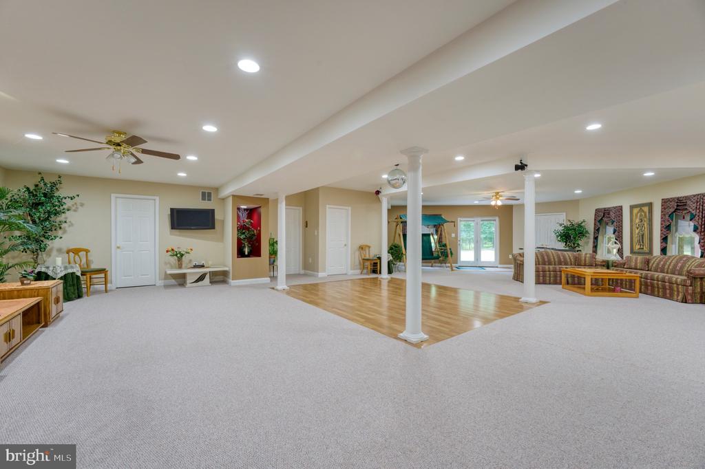 519 Seneca Green Way
