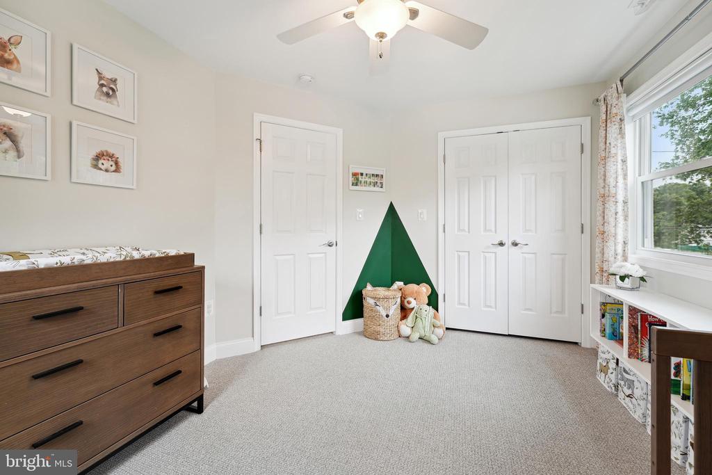 3003 Elmwood Dr