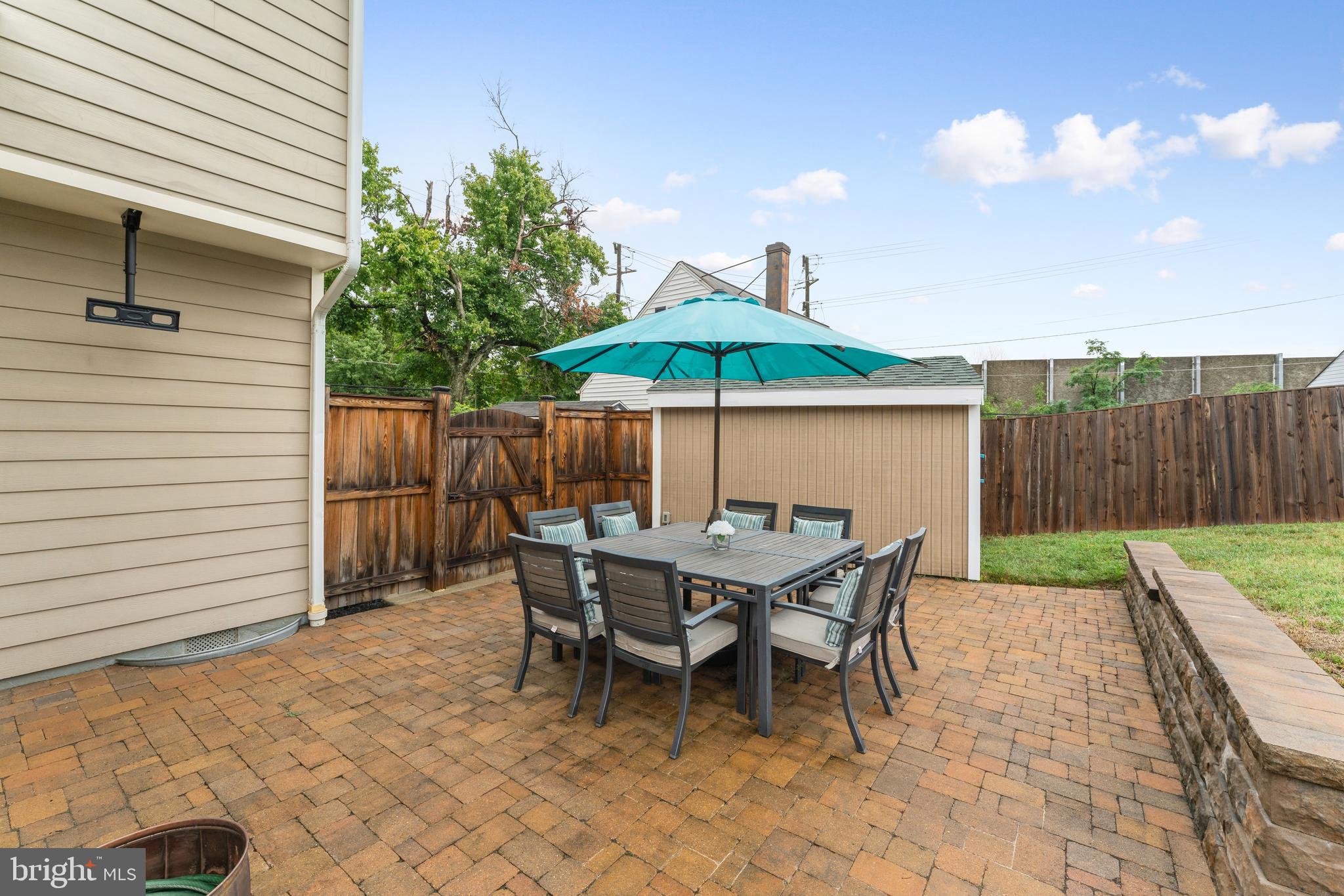 3003 Elmwood Dr