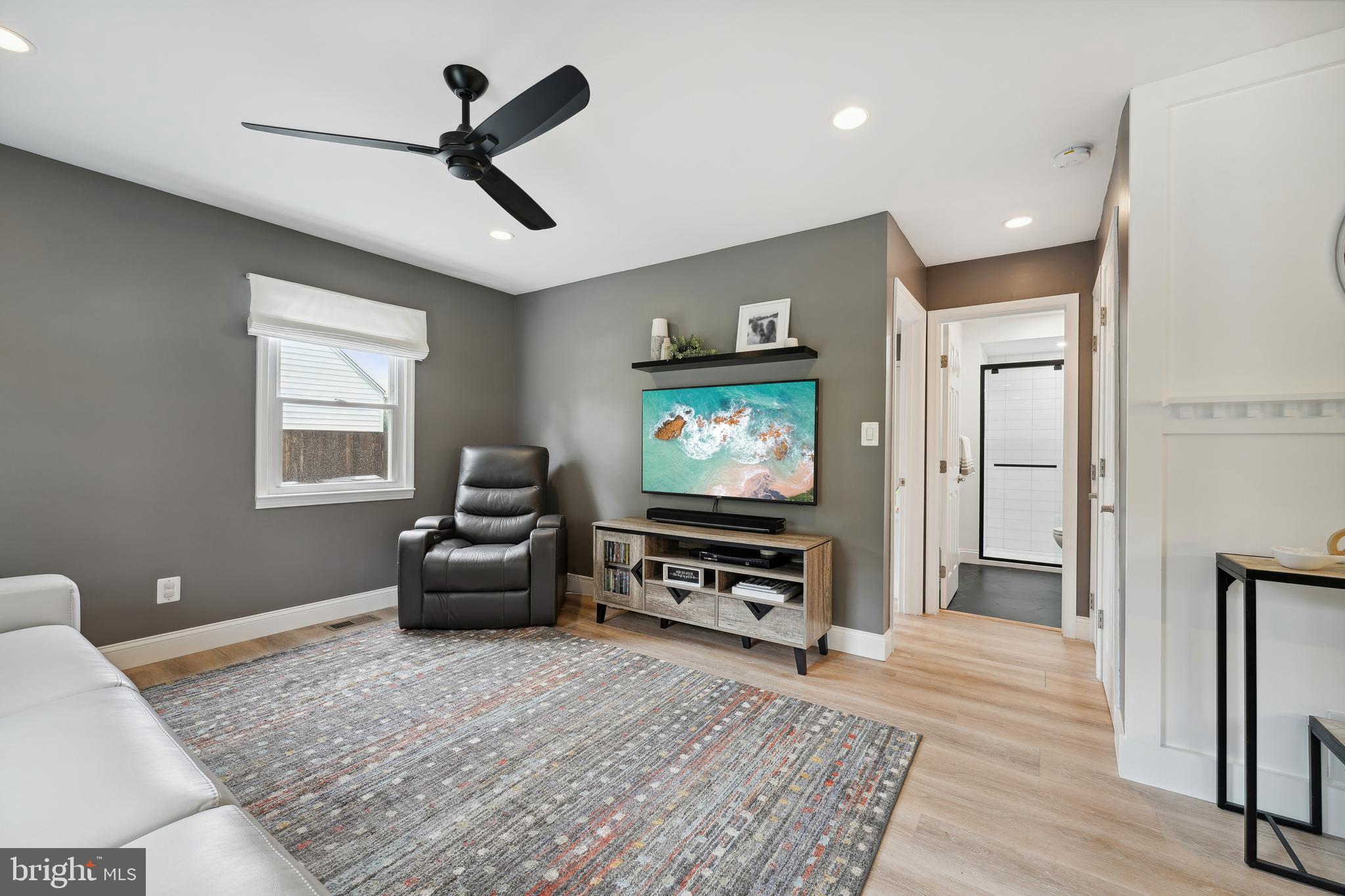 3003 Elmwood Dr