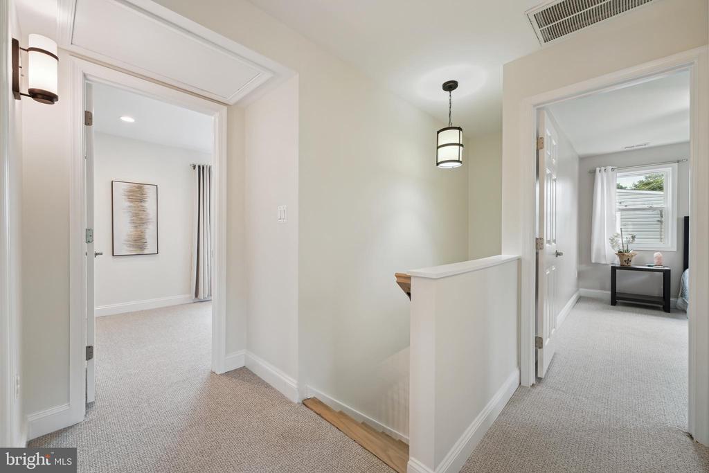 3003 Elmwood Dr