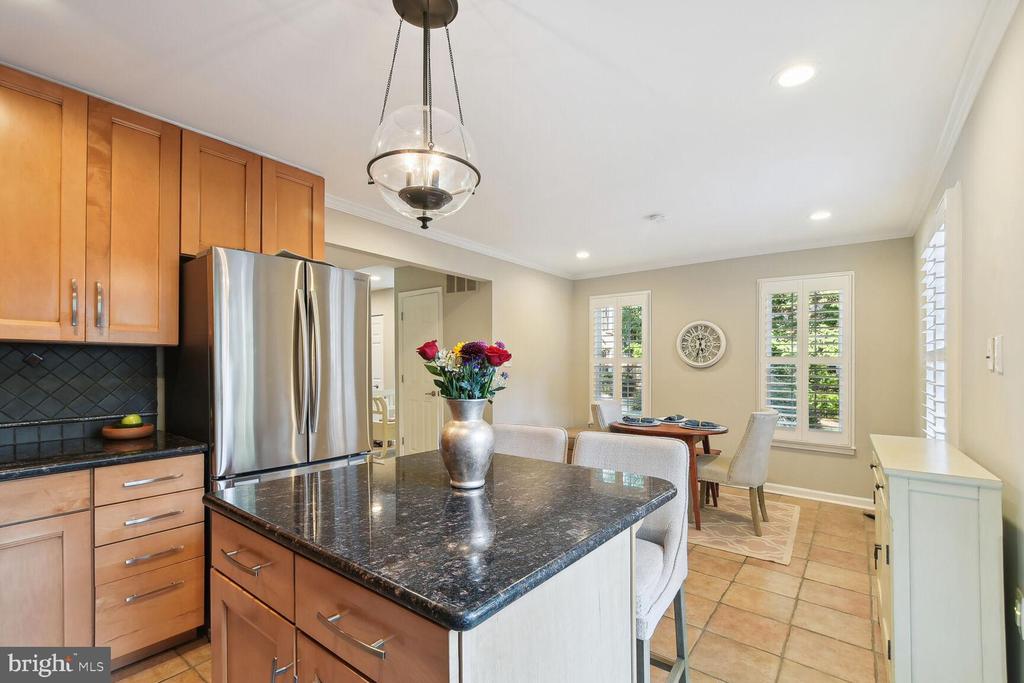 2423 ANSDEL CT