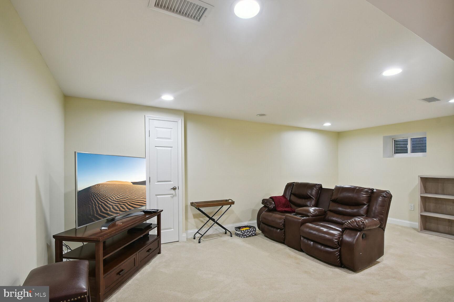2423 ANSDEL CT