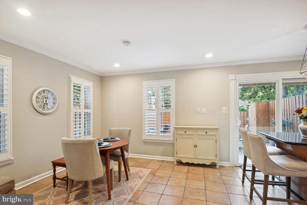 2423 ANSDEL CT
