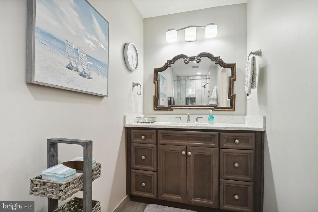 2423 ANSDEL CT