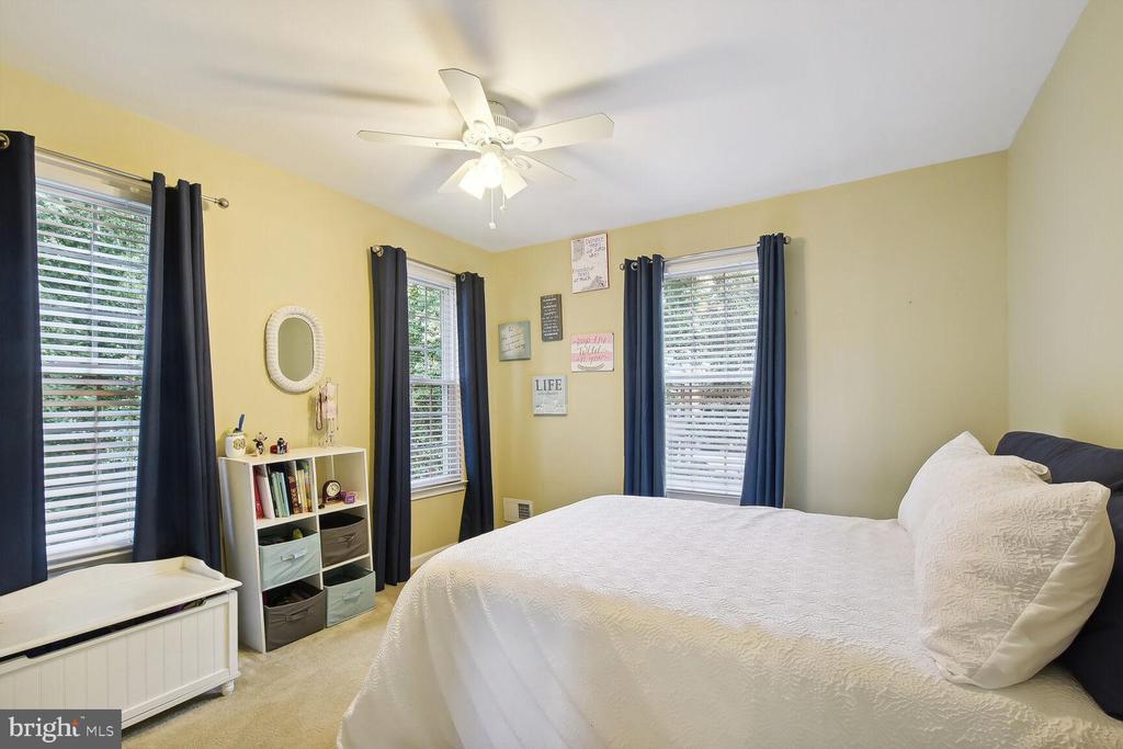 2423 ANSDEL CT