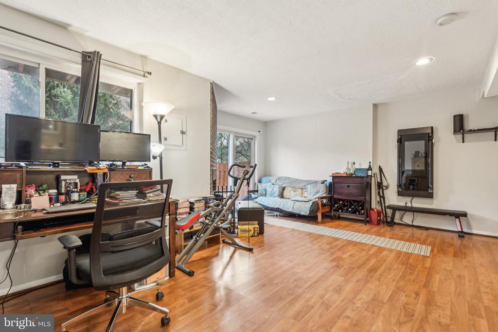 8703 SHERIDAN FARMS COURT