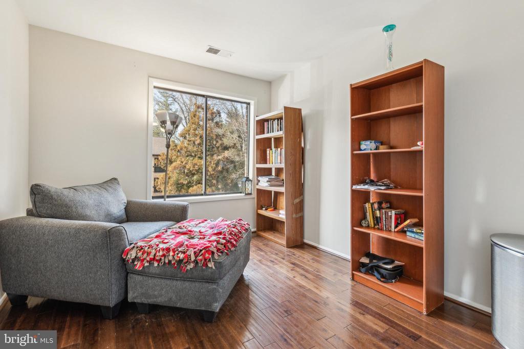 8703 SHERIDAN FARMS COURT
