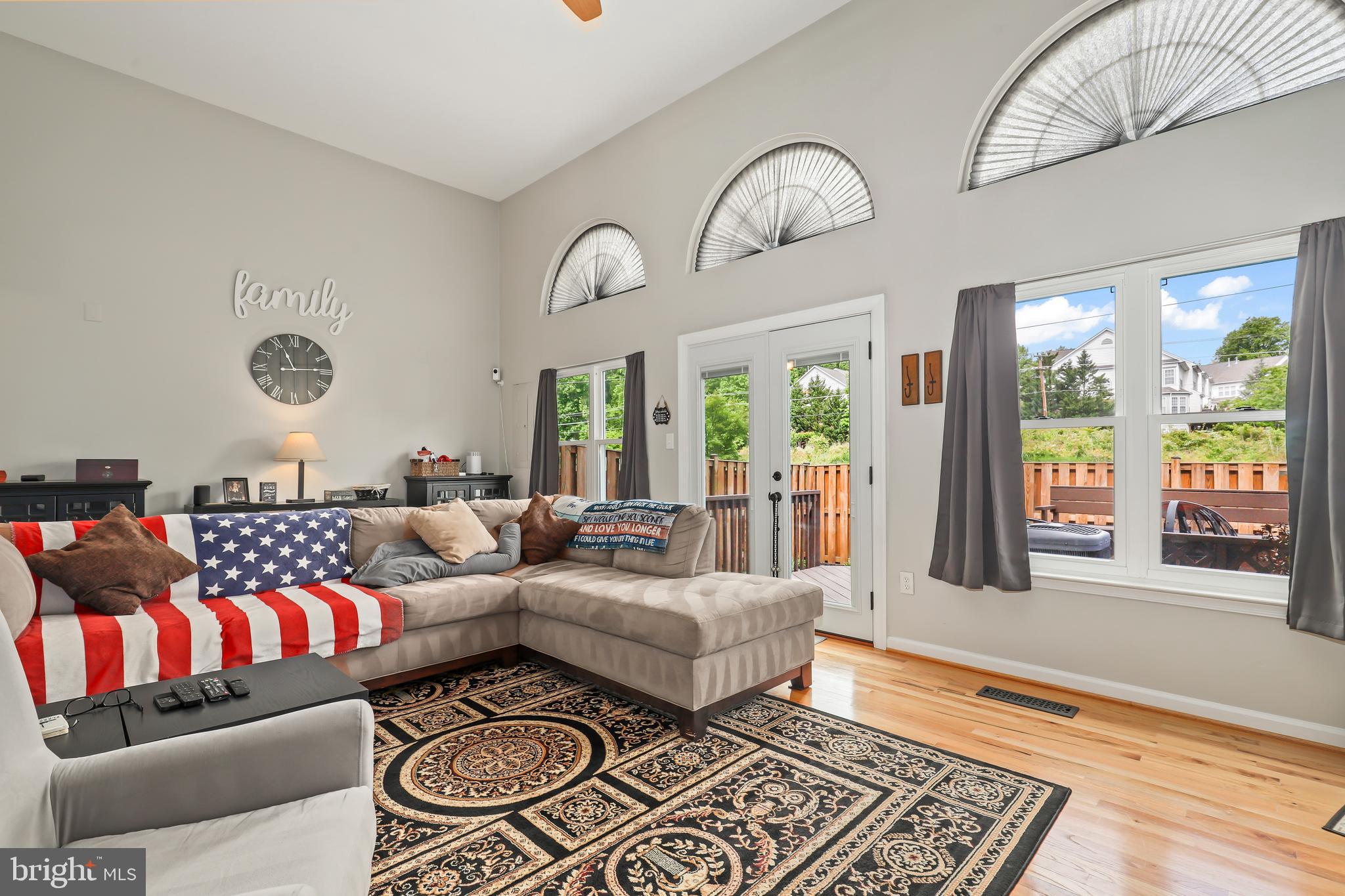 5316 WALDO DRIVE