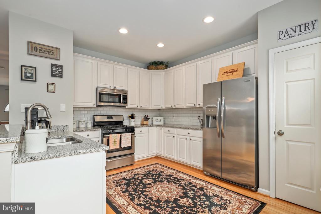 5316 WALDO DRIVE