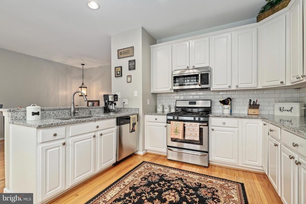 5316 WALDO DRIVE