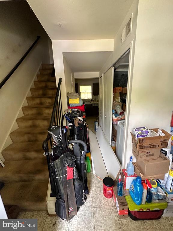 8409 DAMPIER COURT