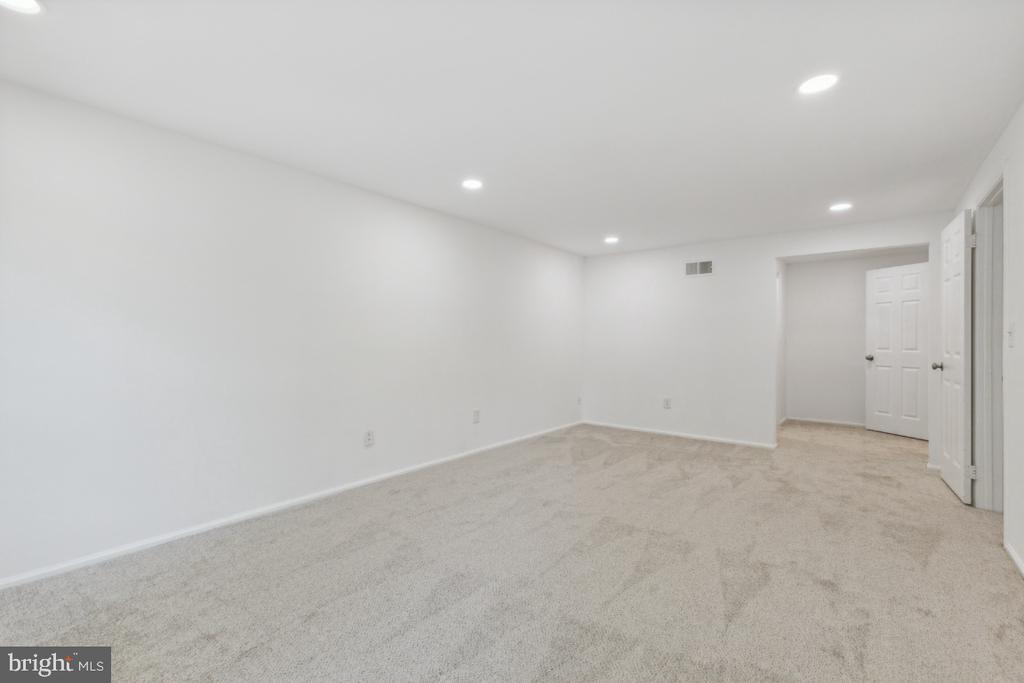 5203 Wilson Woods Ct