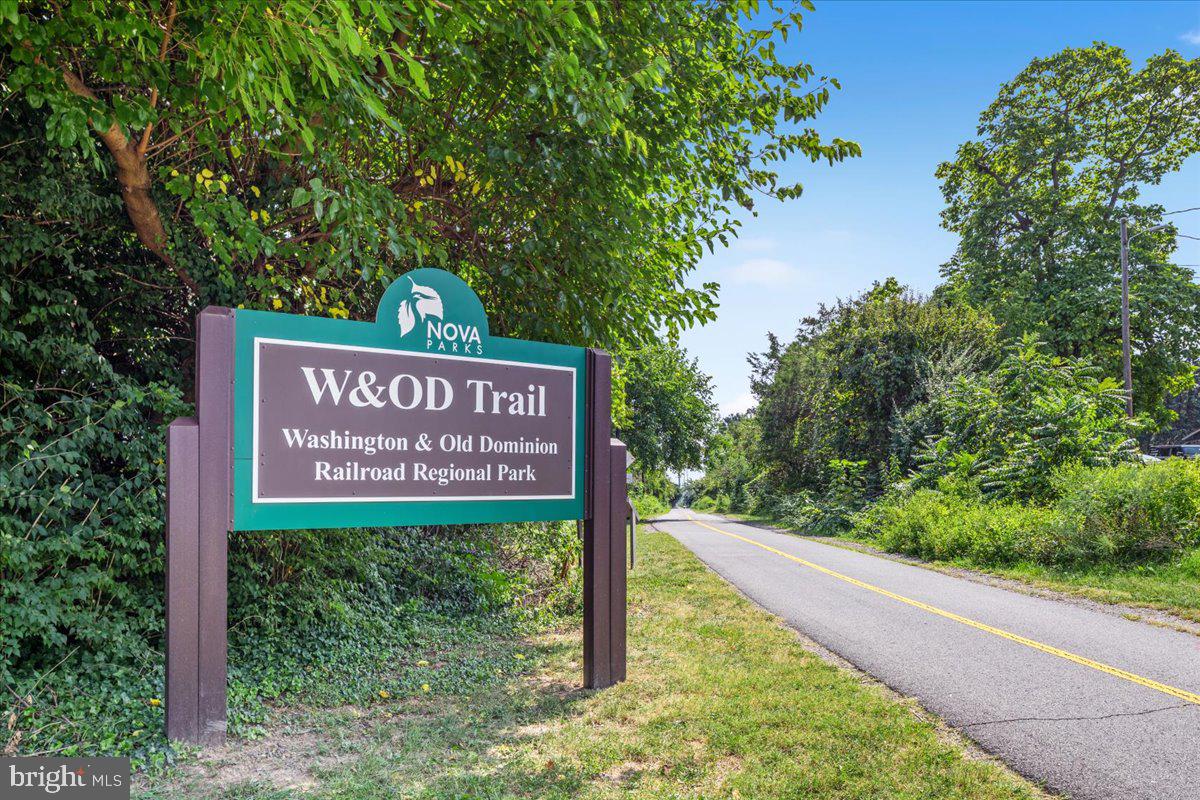 13577 BIG BOULDER RD