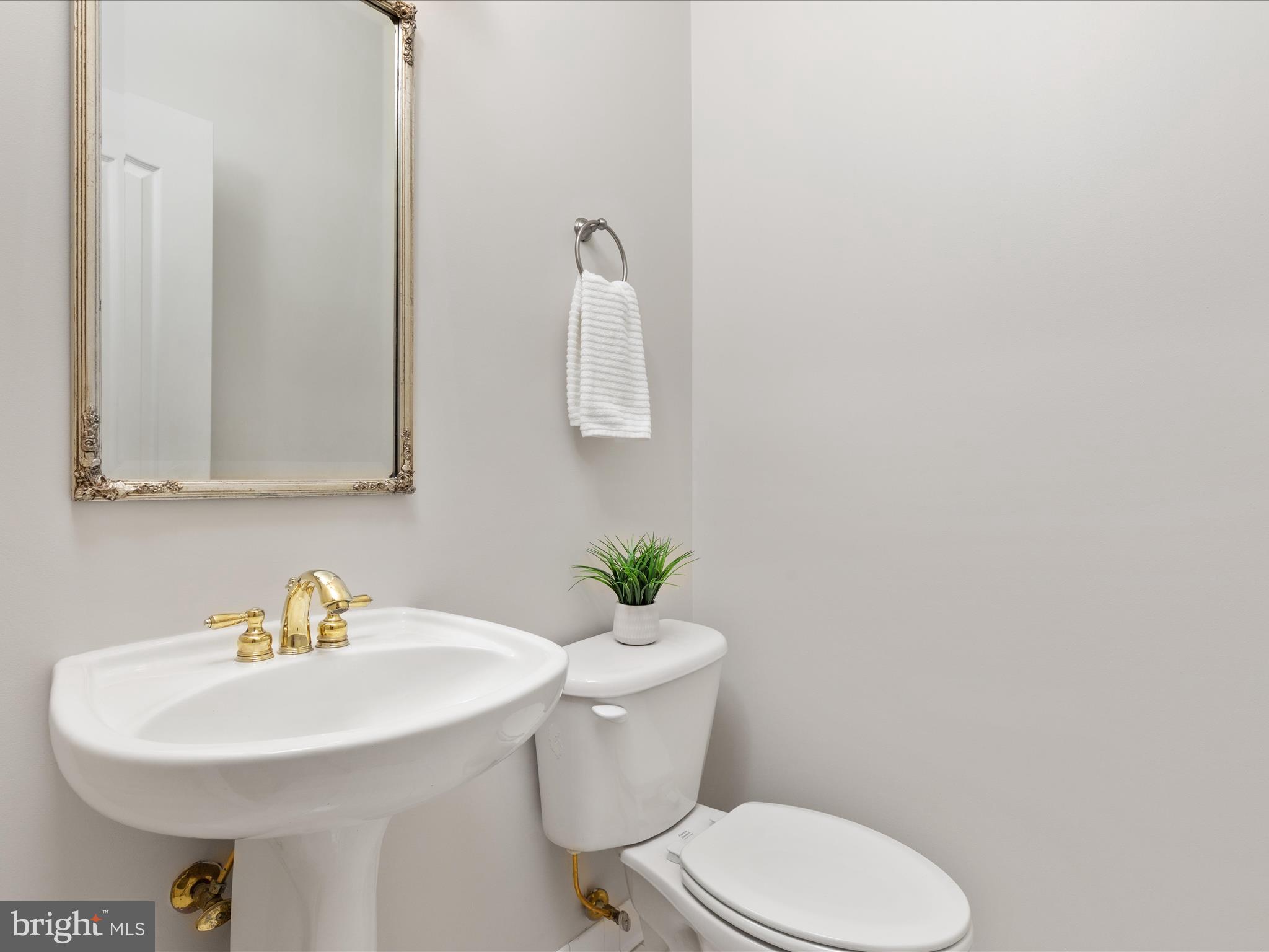 13577 BIG BOULDER RD