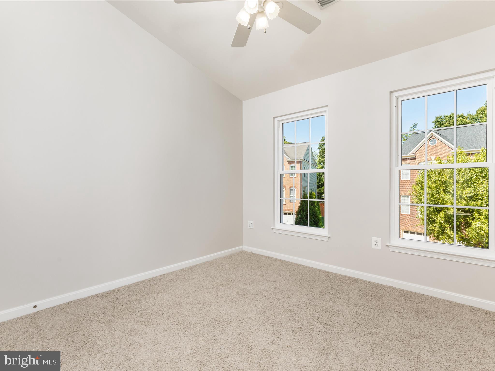 13577 BIG BOULDER RD