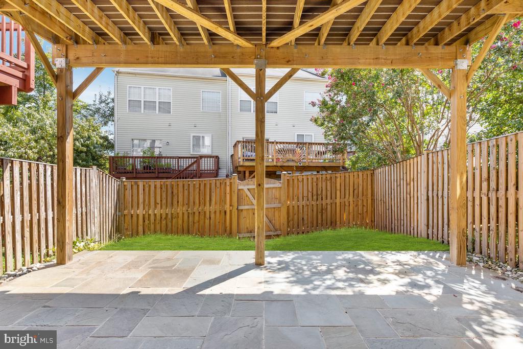 13577 BIG BOULDER RD