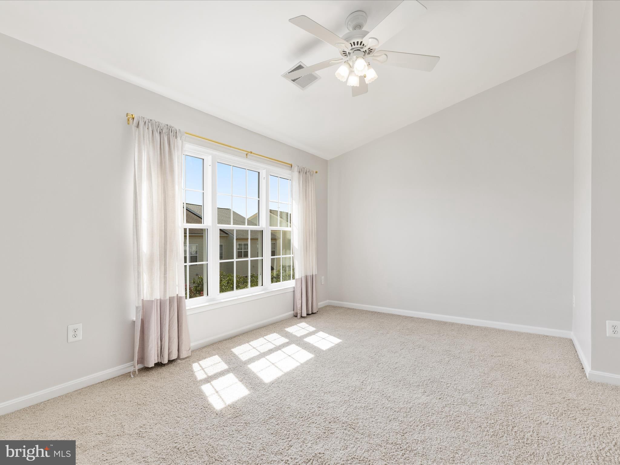 13577 BIG BOULDER RD