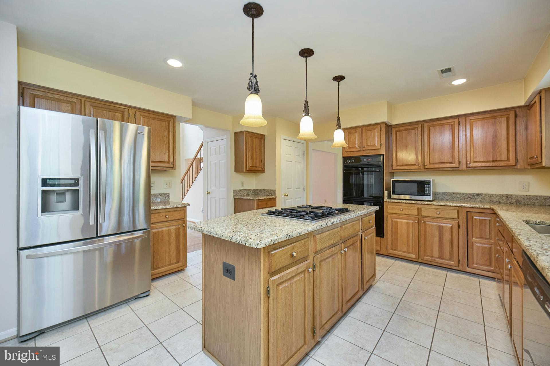 5516 Newhall Ct