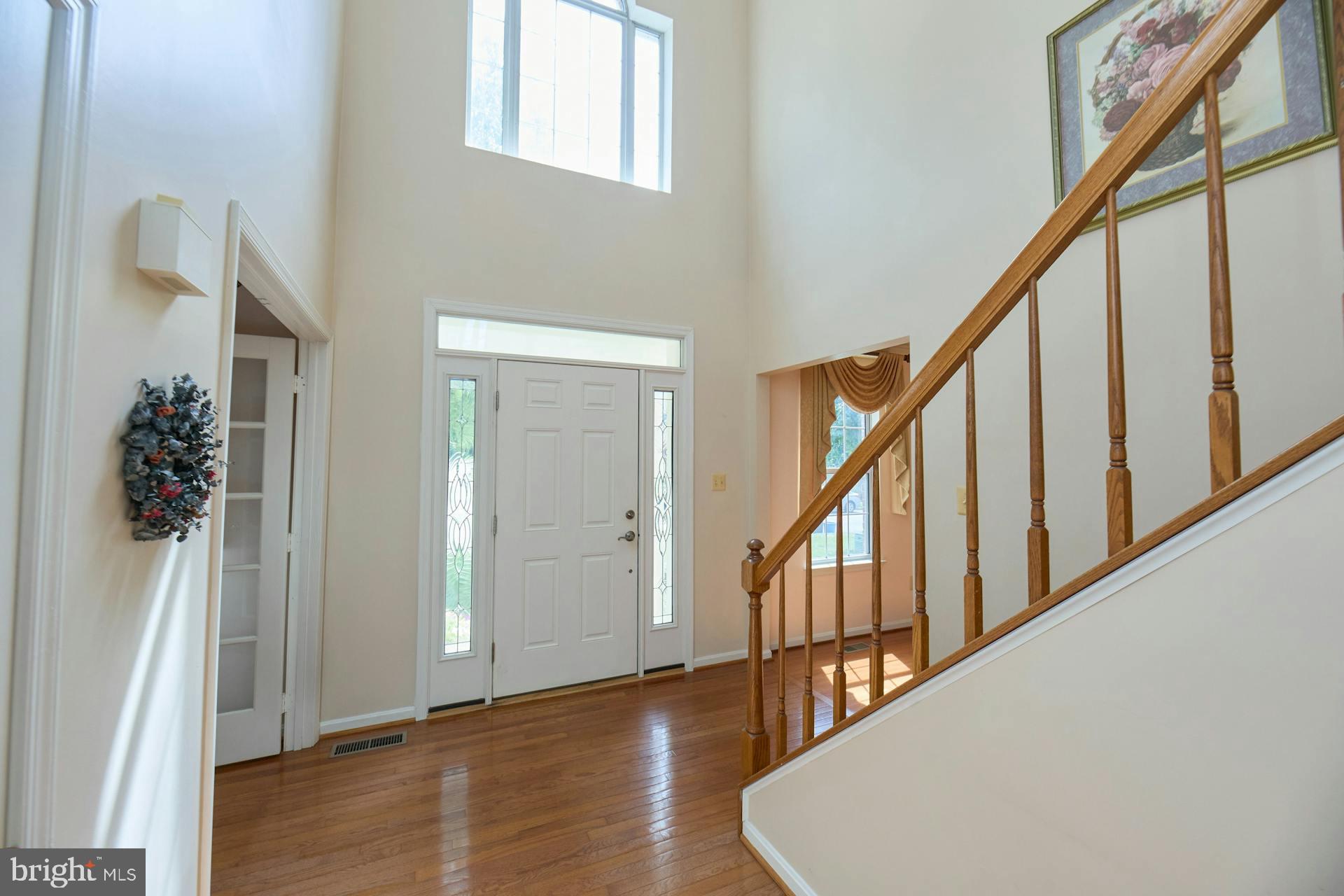 5516 Newhall Ct