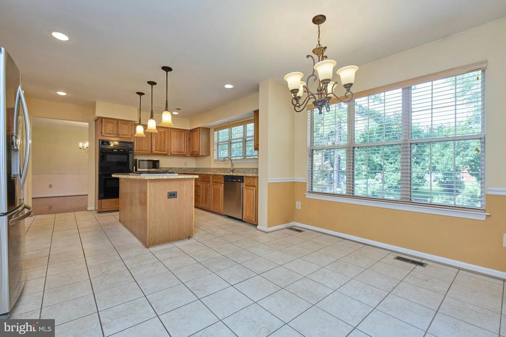 5516 Newhall Ct