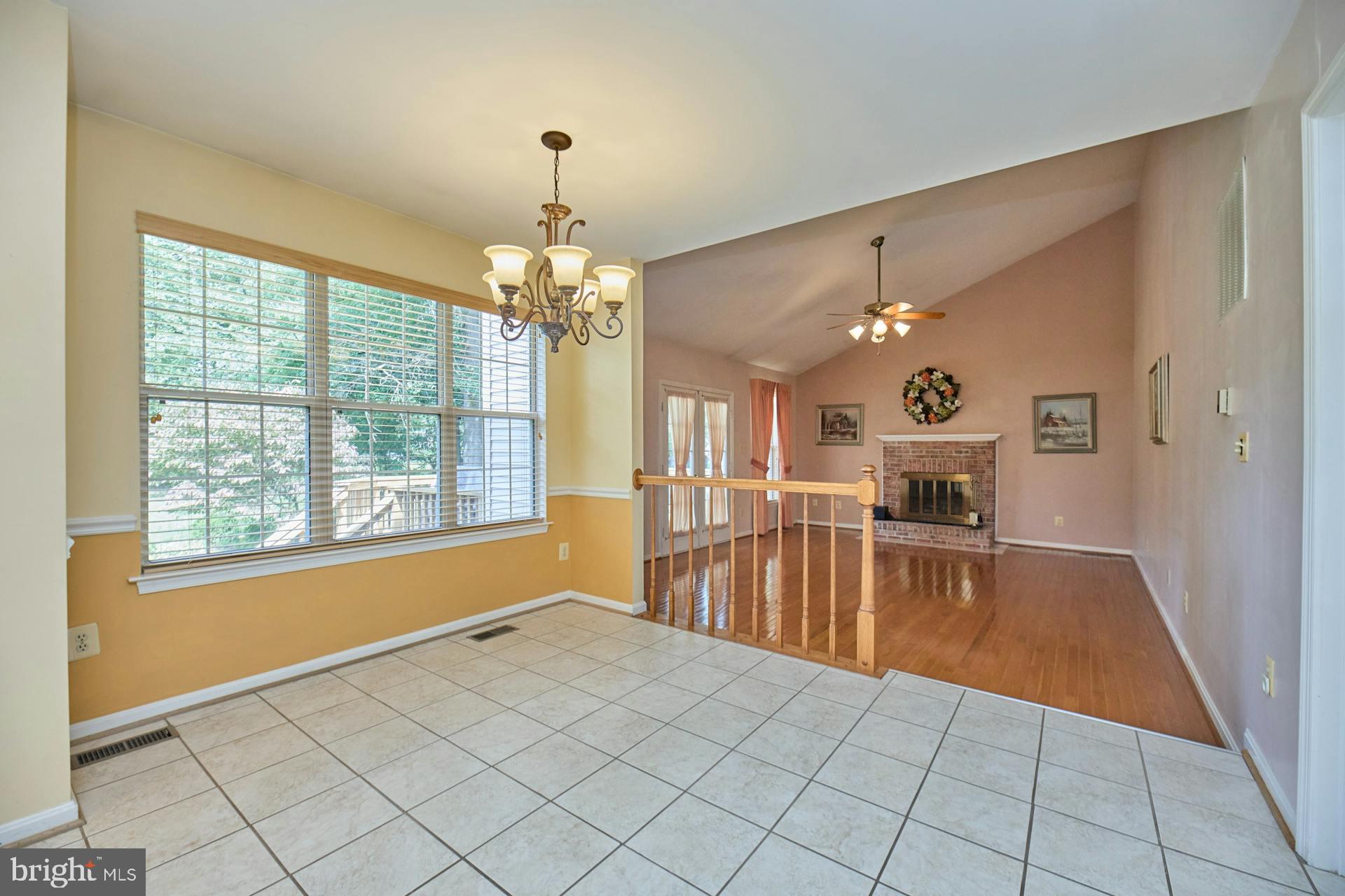 5516 Newhall Ct