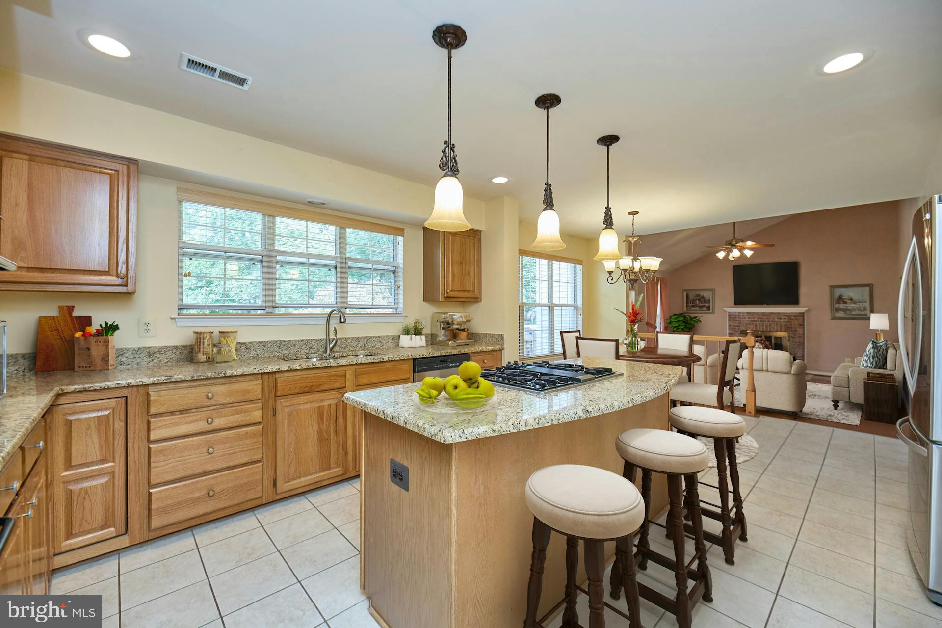 5516 Newhall Ct