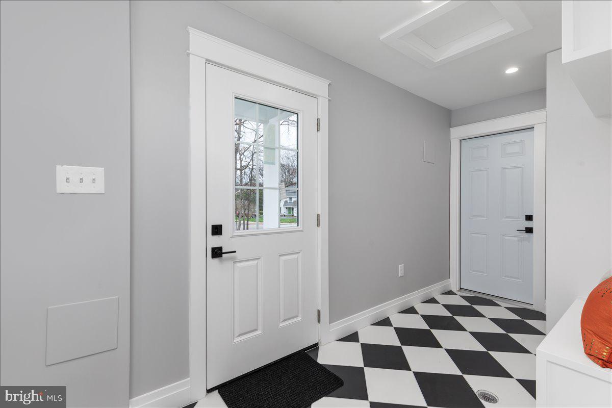 9401 Ferry Landing Ct