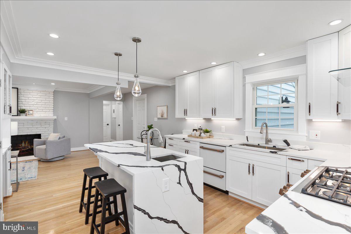 9401 Ferry Landing Ct